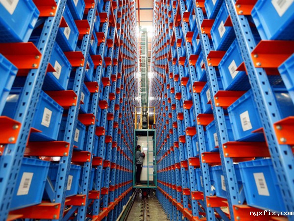 服装行业的立体库货架安全注意事项