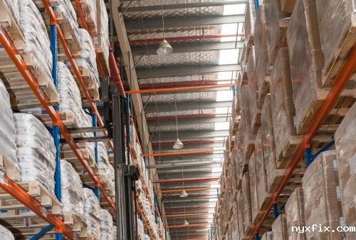 托盘货物如何正确安全的放置在货架上